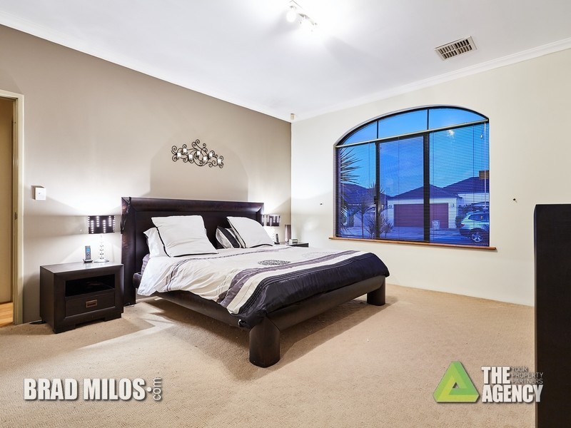 15 Fawcett Crescent, Canning Vale WA 6155