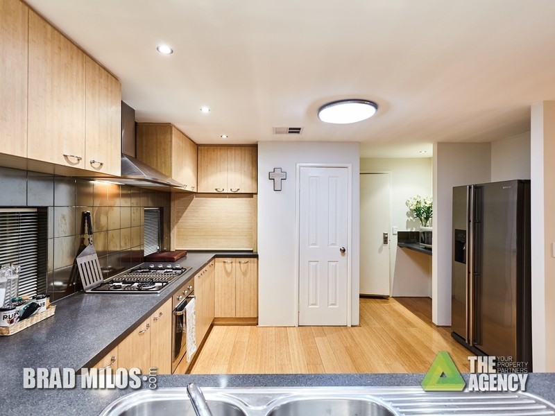 15 Fawcett Crescent, Canning Vale WA 6155