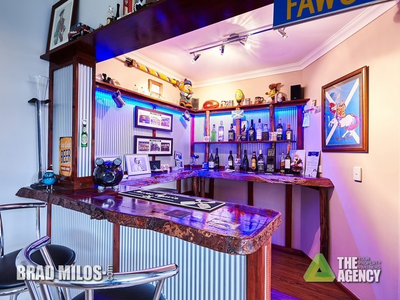 15 Fawcett Crescent, Canning Vale WA 6155