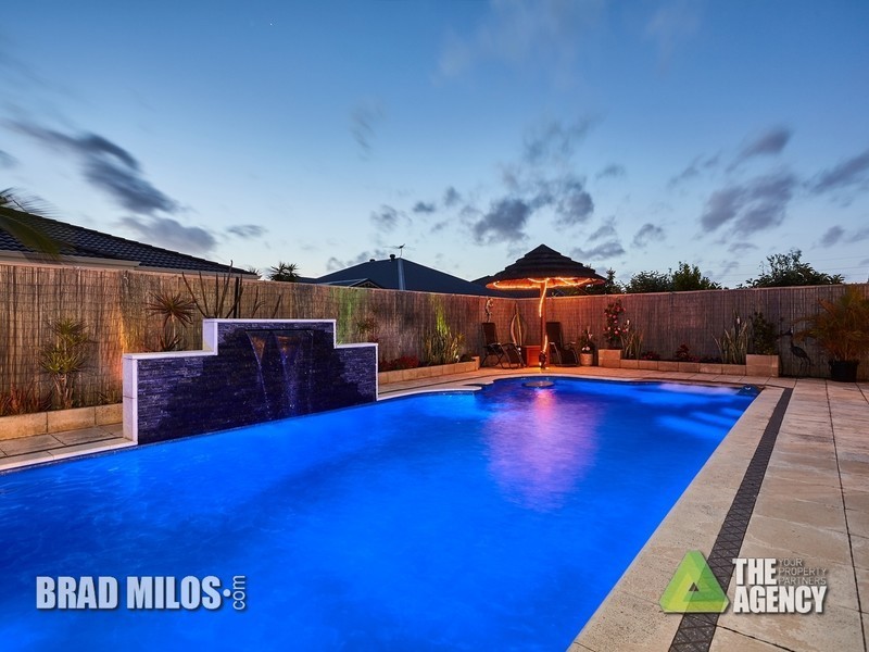 15 Fawcett Crescent, Canning Vale WA 6155