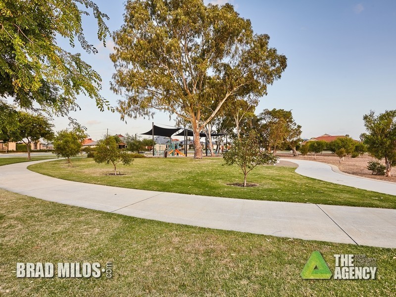 15 Fawcett Crescent, Canning Vale WA 6155