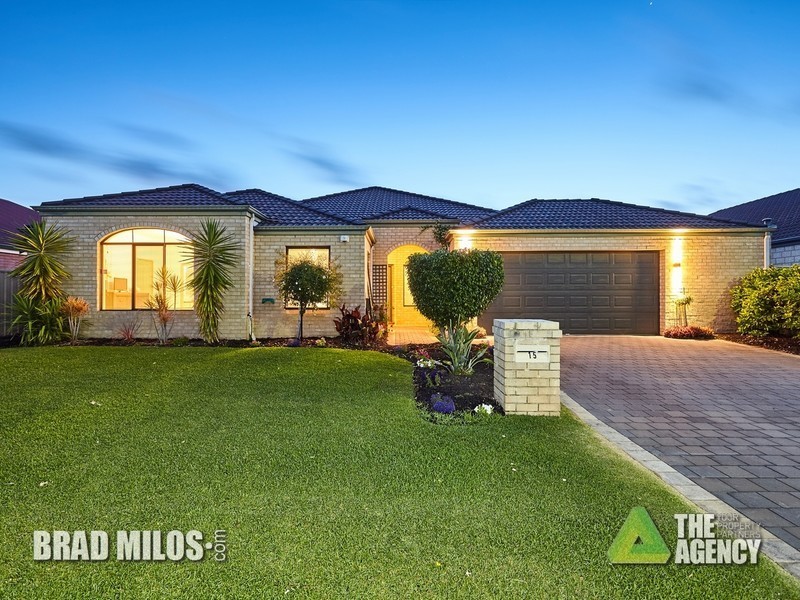 15 Fawcett Crescent, Canning Vale WA 6155