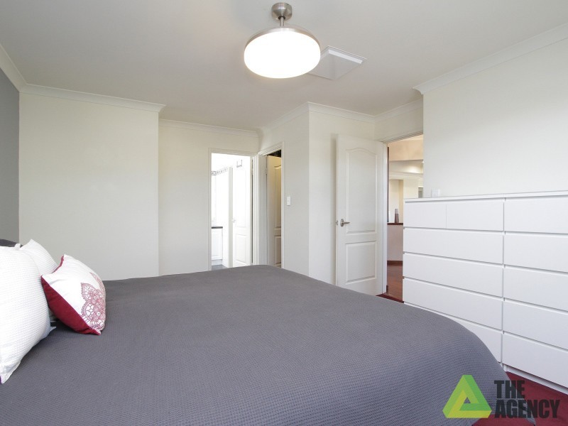 5 Charlecote Way, Canning Vale WA 6155