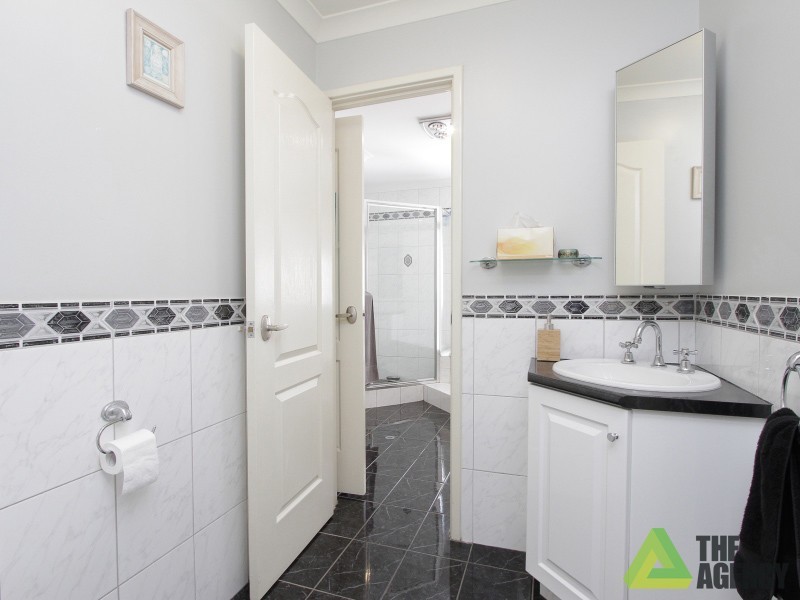 5 Charlecote Way, Canning Vale WA 6155