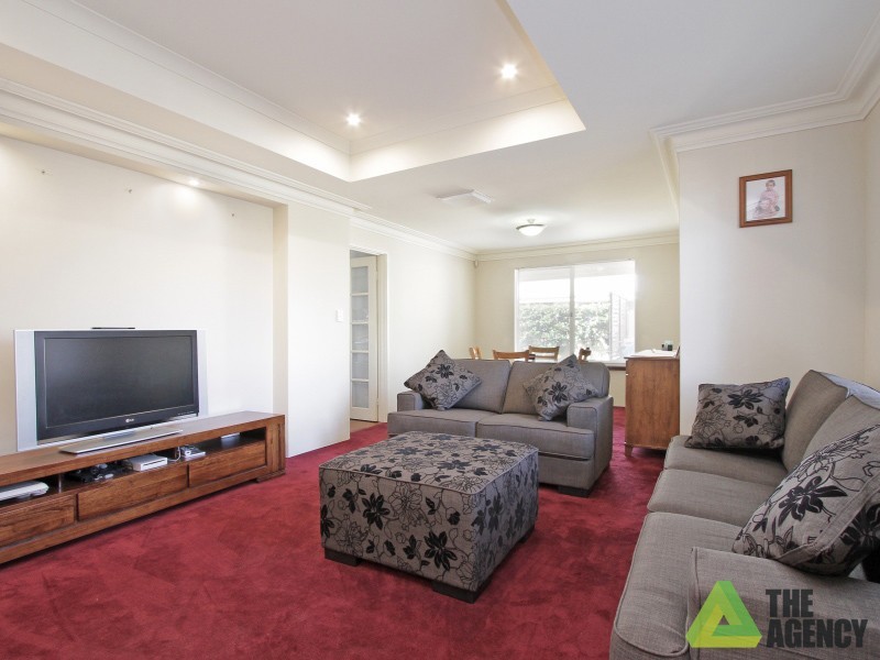 5 Charlecote Way, Canning Vale WA 6155