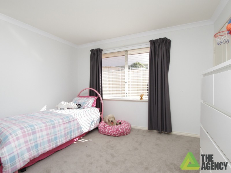 5 Charlecote Way, Canning Vale WA 6155