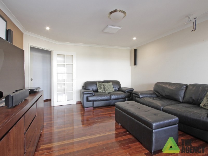 5 Charlecote Way, Canning Vale WA 6155