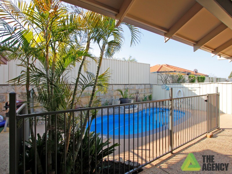 5 Charlecote Way, Canning Vale WA 6155