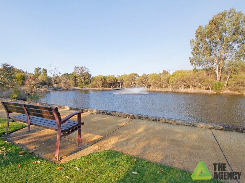 5 Charlecote Way, Canning Vale WA 6155
