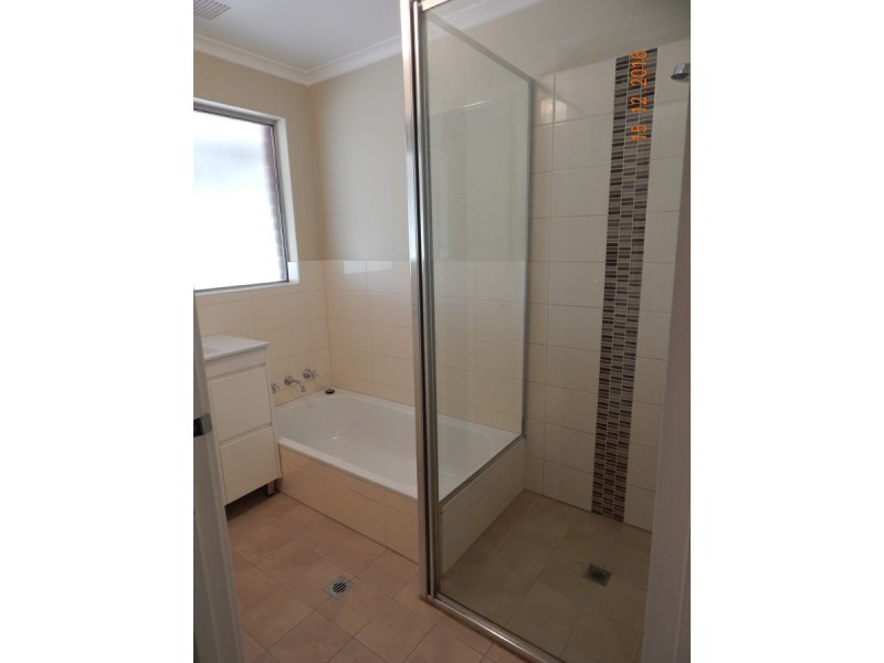 74 Cumming Road, Oakford WA 6121