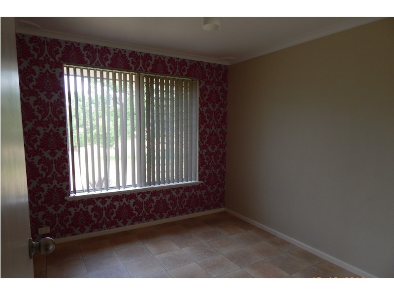 74 Cumming Road, Oakford WA 6121