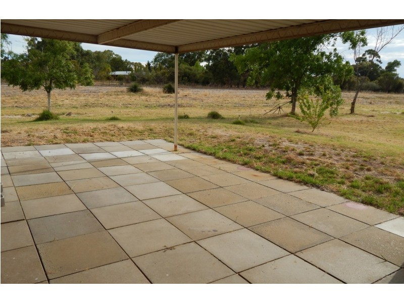 74 Cumming Road, Oakford WA 6121