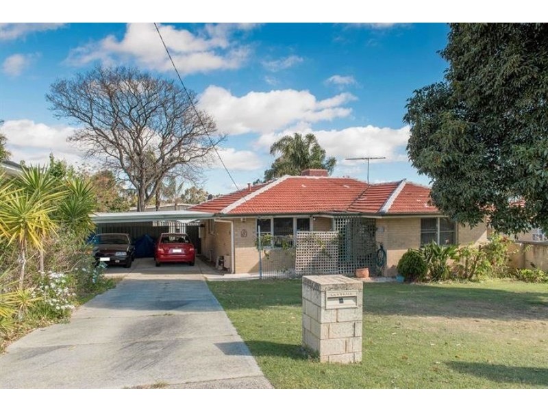 8 Wardlow Way, Balga WA 6061