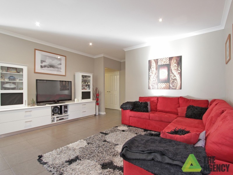 22 Edmonton Road, Canning Vale WA 6155