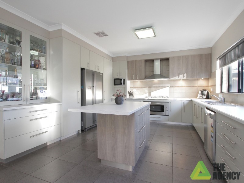 22 Edmonton Road, Canning Vale WA 6155