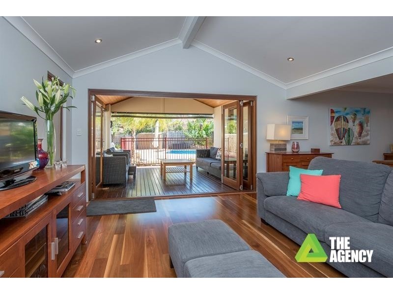 7 Carbridge Way, Duncraig WA 6023