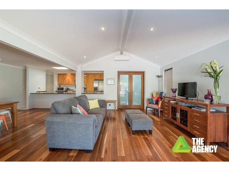 7 Carbridge Way, Duncraig WA 6023