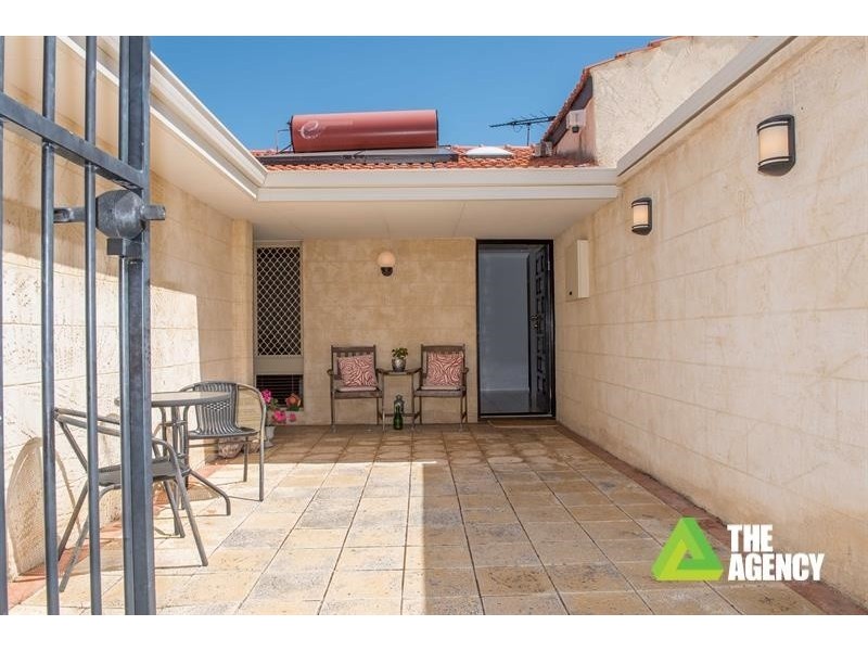 7 Carbridge Way, Duncraig WA 6023