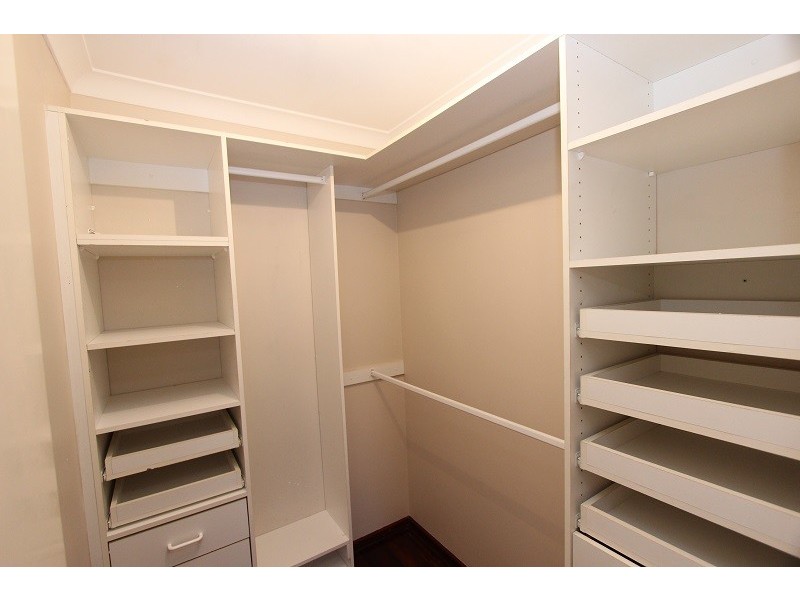 1 Silkwood Close, Halls Head WA 6210