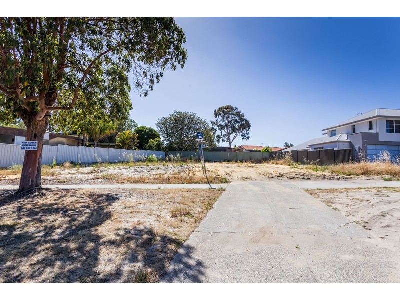 22A Moolyeen Road, Mount Pleasant WA 6153