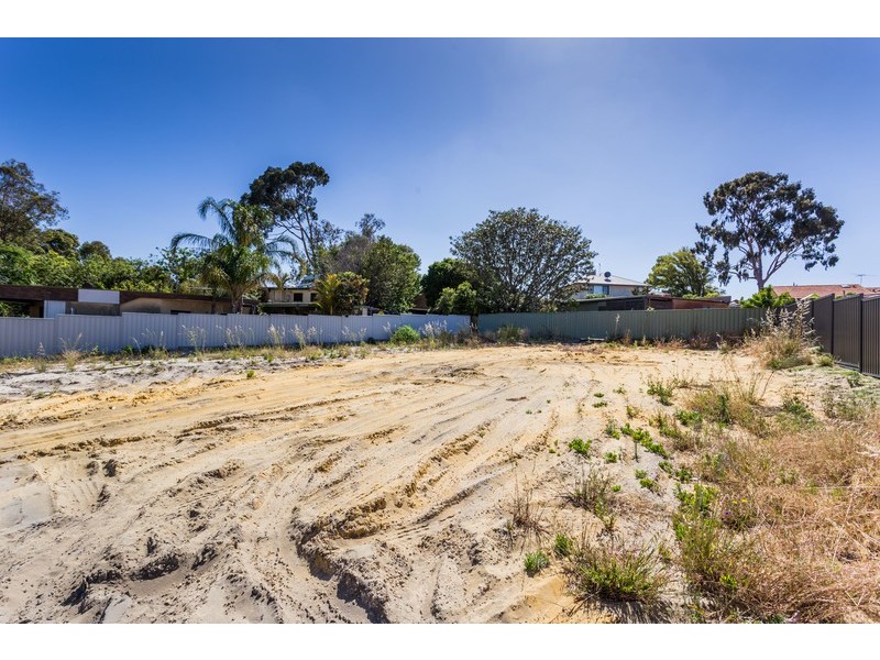 22A Moolyeen Road, Mount Pleasant WA 6153