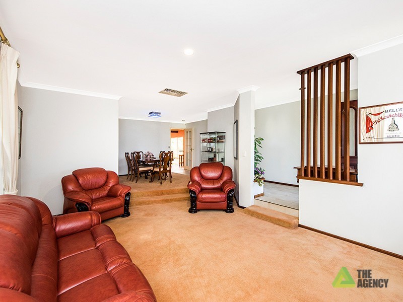 15 Maple Hill Court, Woodvale WA 6026