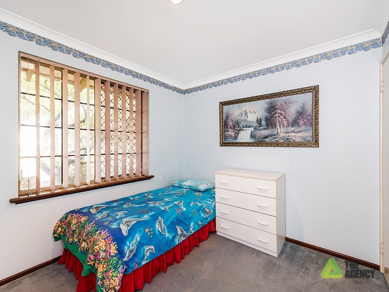 15 Maple Hill Court, Woodvale WA 6026