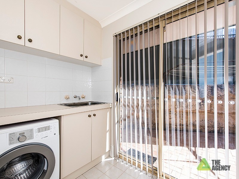 15 Maple Hill Court, Woodvale WA 6026