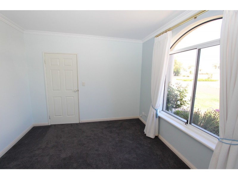 2 Walpole Way, Erskine WA 6210