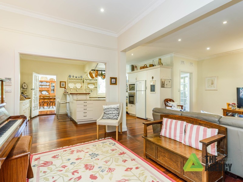 6 Maslin Crescent, Darlington WA 6070