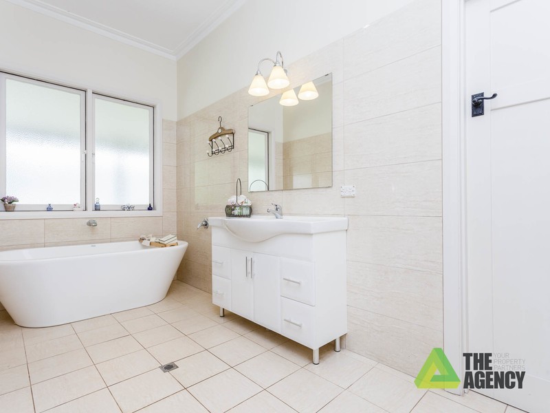 6 Maslin Crescent, Darlington WA 6070