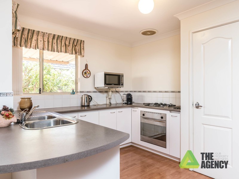 84B Parklands Square, Riverton WA 6148