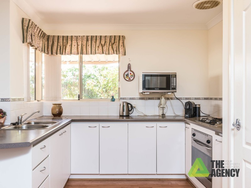 84B Parklands Square, Riverton WA 6148
