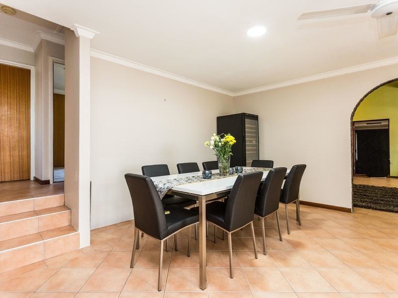 8 Tia Place, Willetton WA 6155