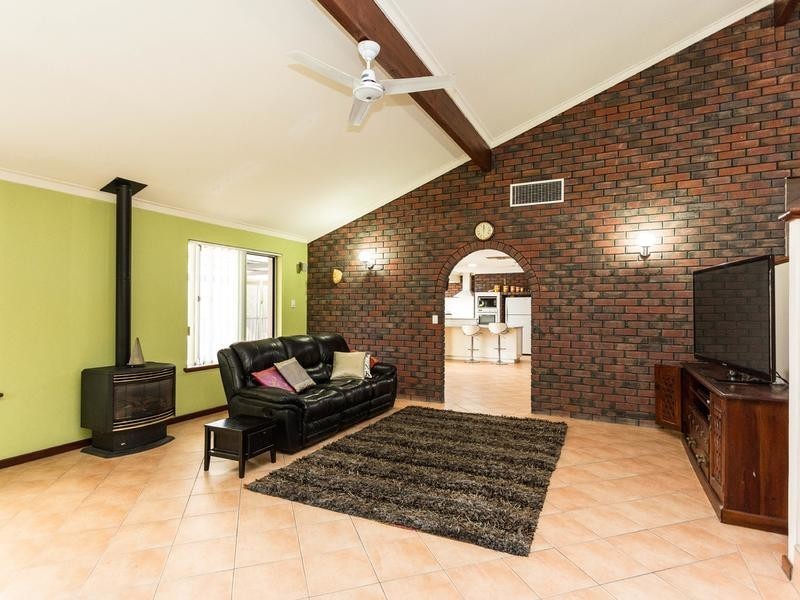 8 Tia Place, Willetton WA 6155