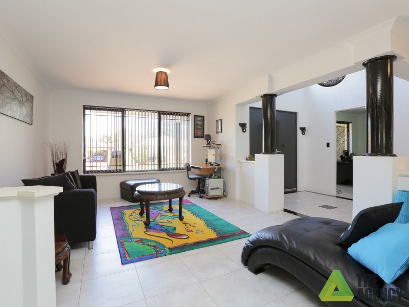 5 Skye Close, Camillo WA 6111