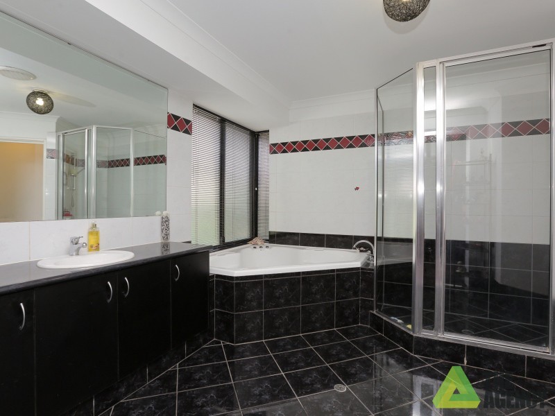 5 Skye Close, Camillo WA 6111