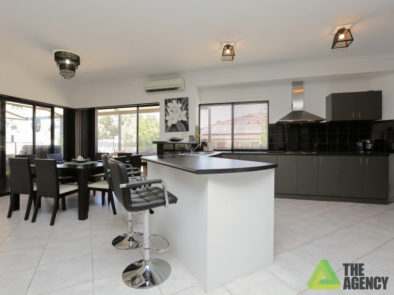 5 Skye Close, Camillo WA 6111