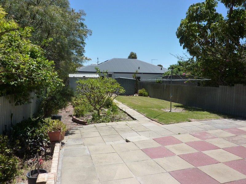 6A Laconia Court, Riverton WA 6148