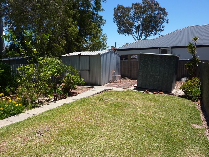 6A Laconia Court, Riverton WA 6148