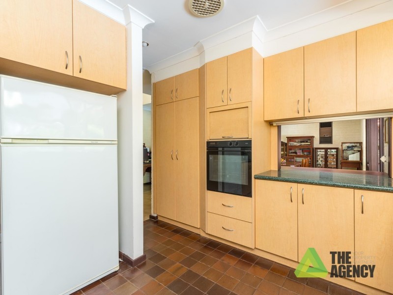 8 Hillcrest Drive, Darlington WA 6070