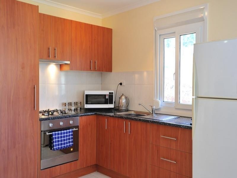 4 Valleyview Grove, Drouin VIC 3818
