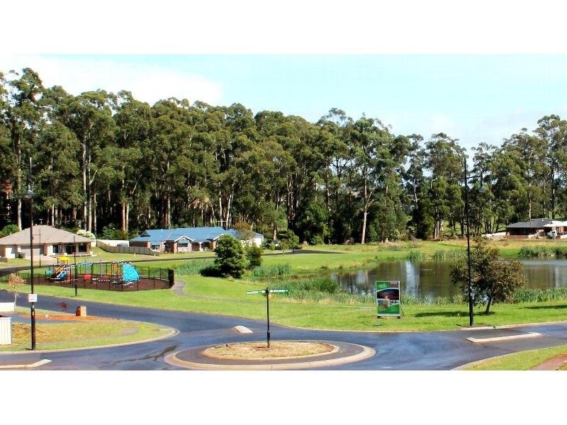 4 Valleyview Grove, Drouin VIC 3818