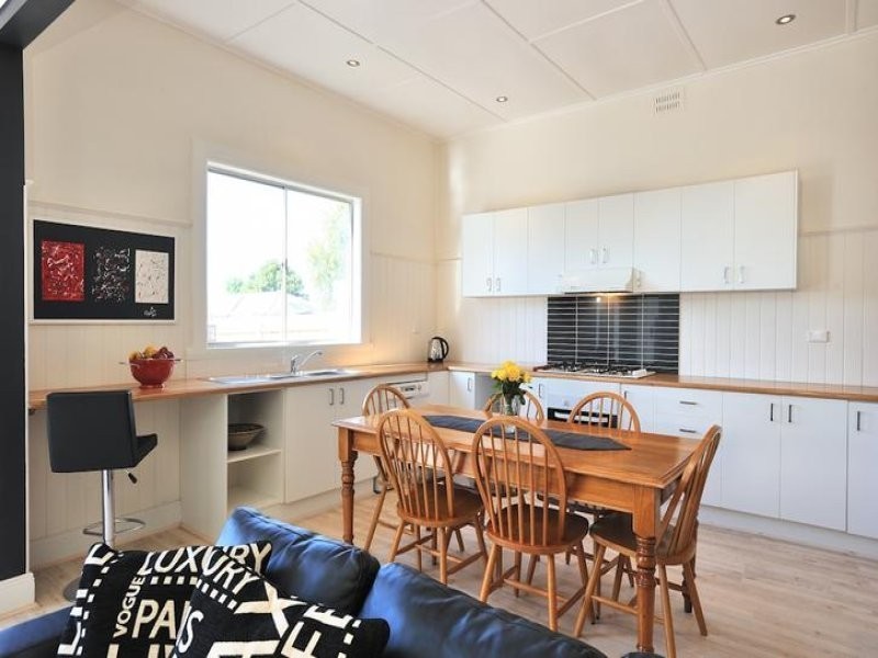 67 Commercial Road, Yarram VIC 3971