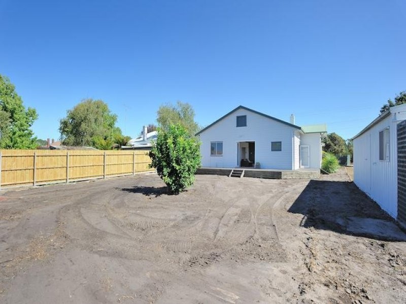 67 Commercial Road, Yarram VIC 3971