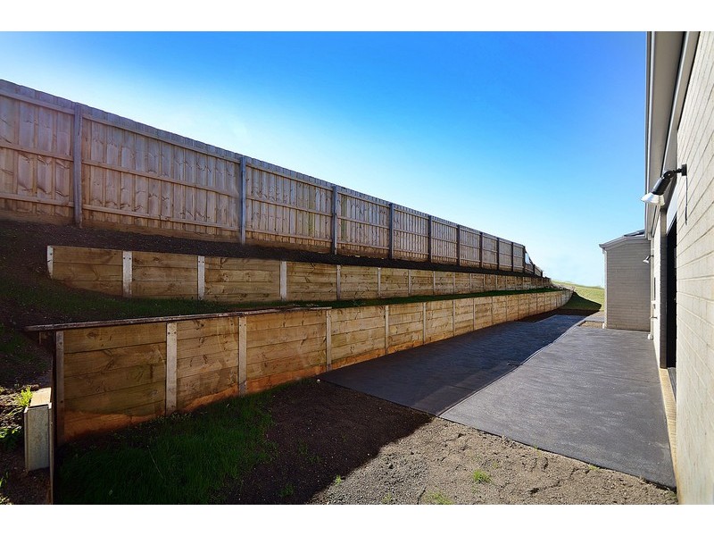 23 Ajax Street, Drouin VIC 3818