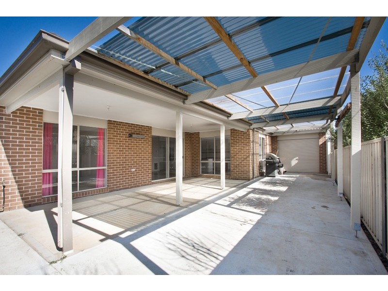 5 Mineral Court, Drouin VIC 3818