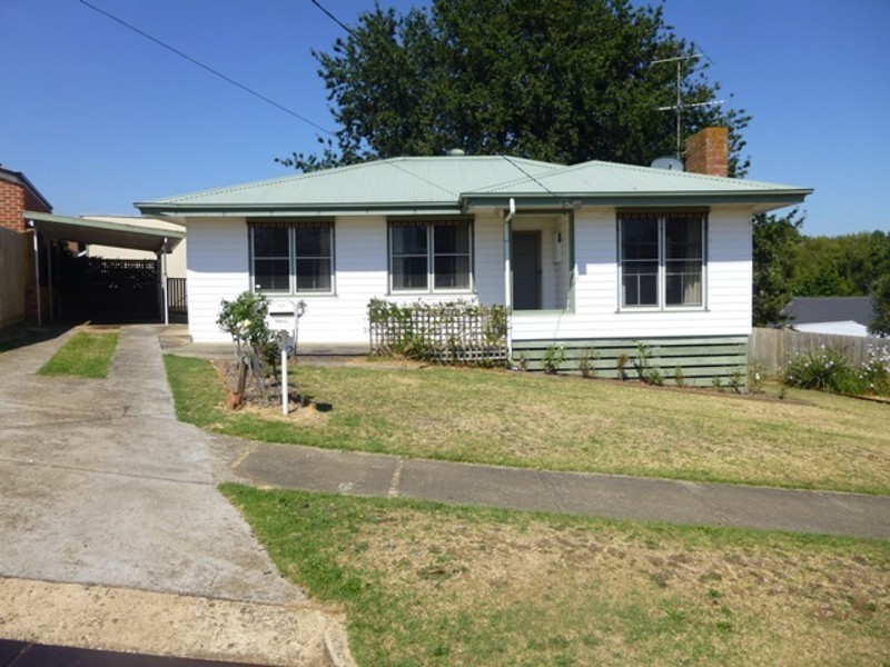 2 Logan Street, Warragul VIC 3820