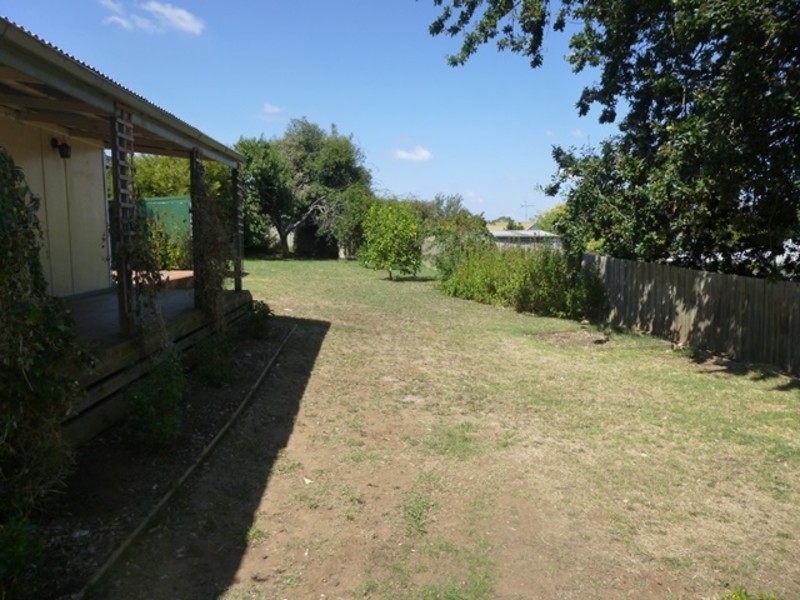 2 Logan Street, Warragul VIC 3820