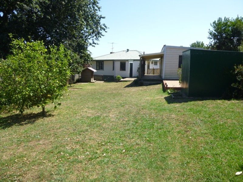 2 Logan Street, Warragul VIC 3820